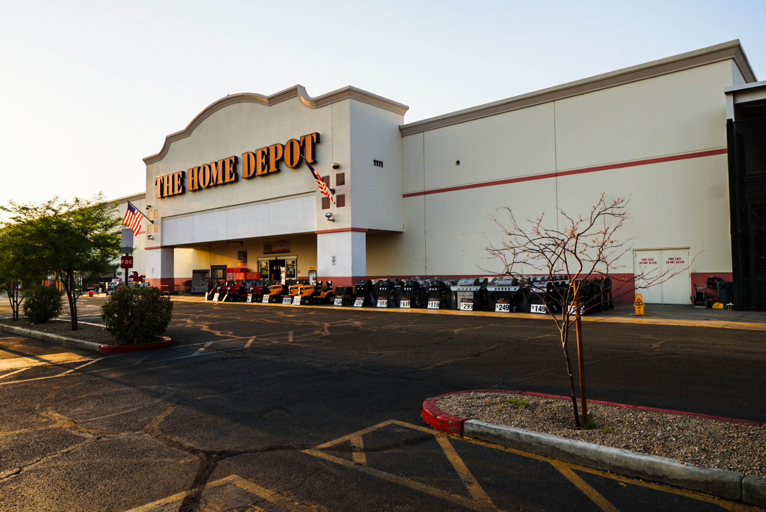 Cleaning the pavement of Home Depot